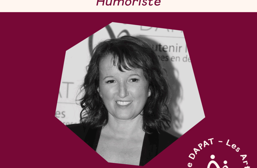 Anne Roumanoff – Comédienne soutenant les Prix DAPAT.