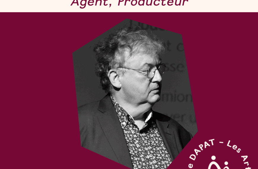 Dominique Besnehard – Acteur, remettant à la Remise des Prix DAPAT 2021